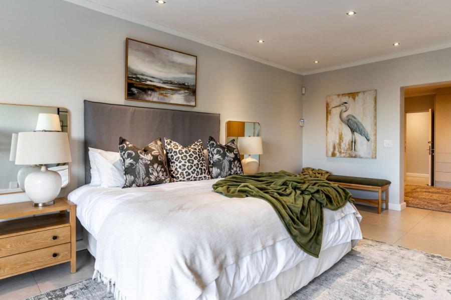 4 Bedroom Property for Sale in Stonehurst Mountain Estate Western Cape